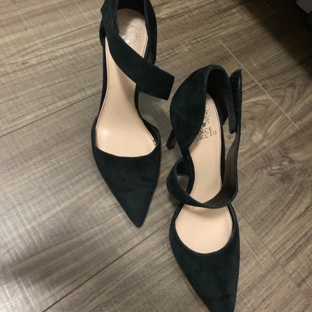 Vince Camuto black heels